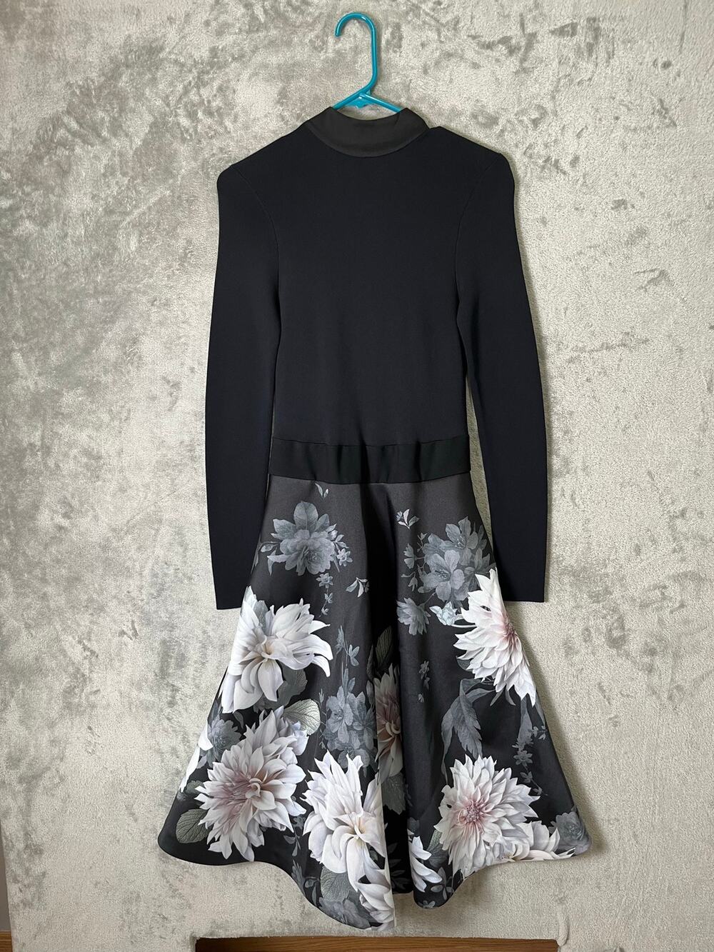 Ted Baker Jordynn Clove Floral Fit & Flare Midi Dress Mock Neck Black Size 4 New